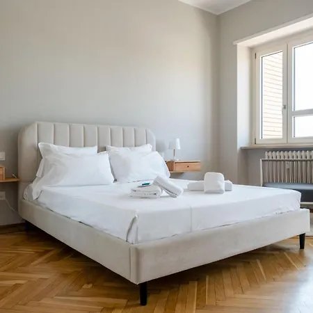 Repubblica Modern * Turin