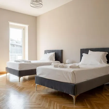 Repubblica Modern Apartment